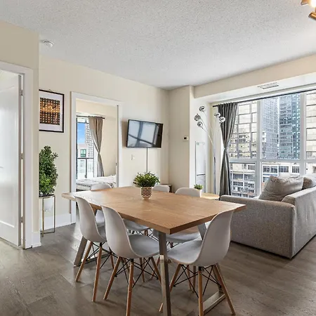 3 Bedroom Beside Cn Tower With Parking Downtown Toronto